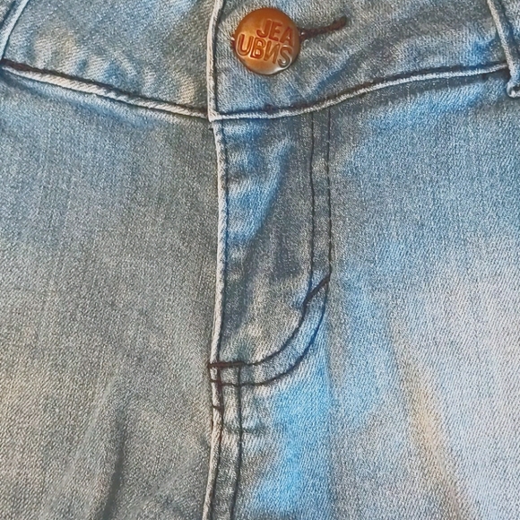 Women's Denim Shorts🛍 - Picture 2 of 9